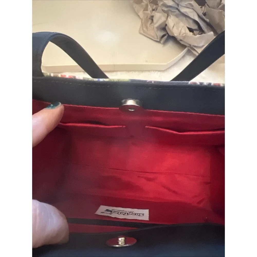 Snaptotes Carin Terrier Christmas Purse Dog